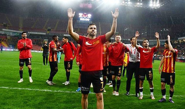 Cardoso tarihe geçti, ilk kez hat-trick yaptı