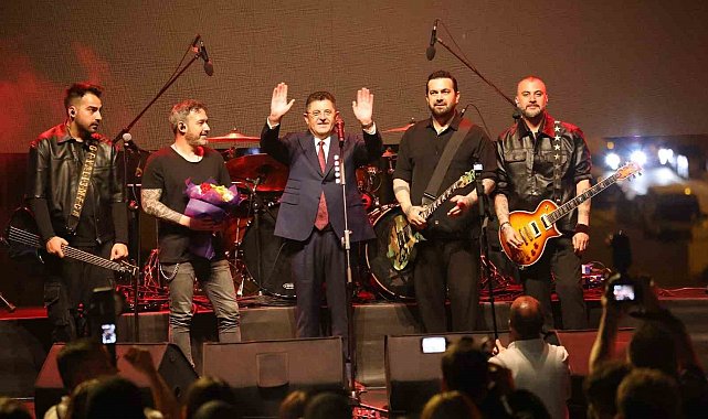 Çekmeköy Gençlik Festivali'nde PERA rüzgarı