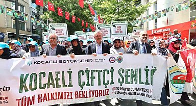 Çiftçilerin korteji renkli görüntülere sahne oldu