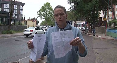 Çocuk parkında kadına tekme ve yumruklarla saldırdı