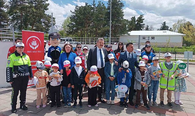 Çocuklara trafik eğitimi etkinliği