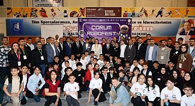 Çorum'da ilk kez düzenlenen RoboFest'te 44 robot yarıştı