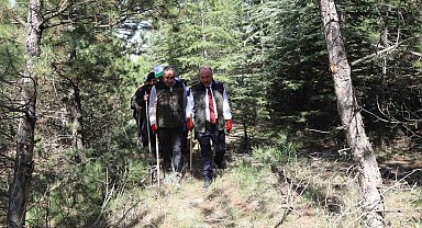 Çorum'da ormandaki çöpler için seferber olundu