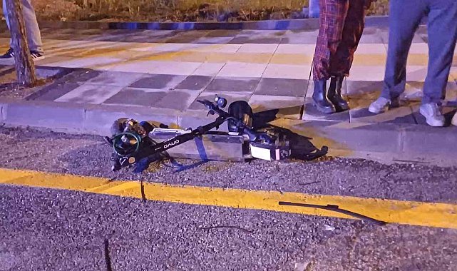 Çorum'da otomobil ile elektrikli scooter çarpıştı: 1 yaralı
