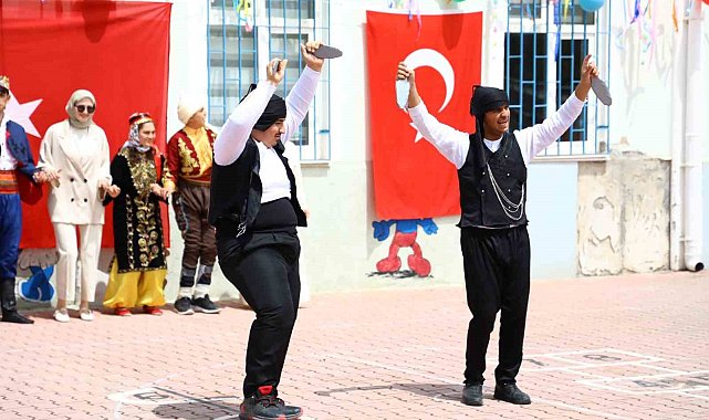 Çorum'da özel öğrencilerden duygusal gösteri