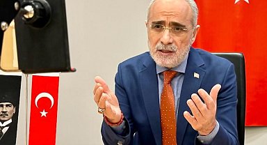 Cumhurbaşkanı Başdanışmanı Topçu: "Çok dil bilen bir insan, her toplumda hayatın içinde hep bir adım önde olmuştur"