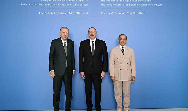 Cumhurbaşkanı Erdoğan, Aliyev ve Şerif ile aile fotoğrafı çektirdi