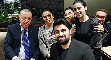 Cumhurbaşkanı Erdoğan, kafede vatandaşlarla sohbet etti