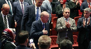 Cumhurbaşkanı Erdoğan: "İster töre, ister gelenek, ister güncel akım bahanesiyle olsun evliliğin zorlaştırılmasını asla doğru bulmuyoruz"