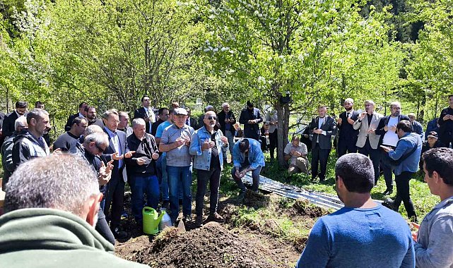 Cumhurbaşkanlığı İletişim Başkanı Altun amcasının cenaze törenine katıldı