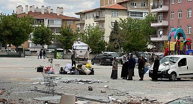 Dairesinde patlattığı doğalgaz onlarca kişiyi evsiz bıraktı