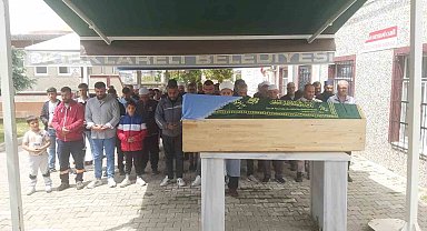 Dehşet zincirinde öldürülen kadın toprağa verildi