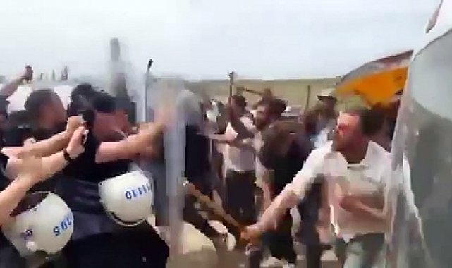 Denetim yapılmasına izin vermeyen kurban satıcılarından polise saldırı