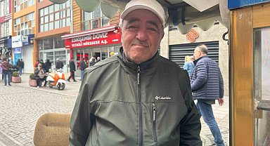 Dengesiz hava şartları seyyar esnafı zor durumda bıraktı