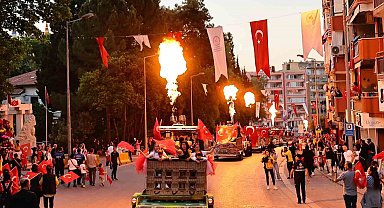 Denizli'de 19 Mayıs coşkusu fener alayıyla taçlandı