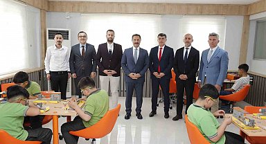 Depremzede çocuklara umut olacak M2 STEAM merkezinin açılışı gerçekleştirildi