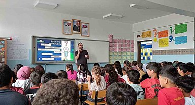 Dicle'de ortaokul öğrencileriyle bilim söyleşisi gerçekleştirildi