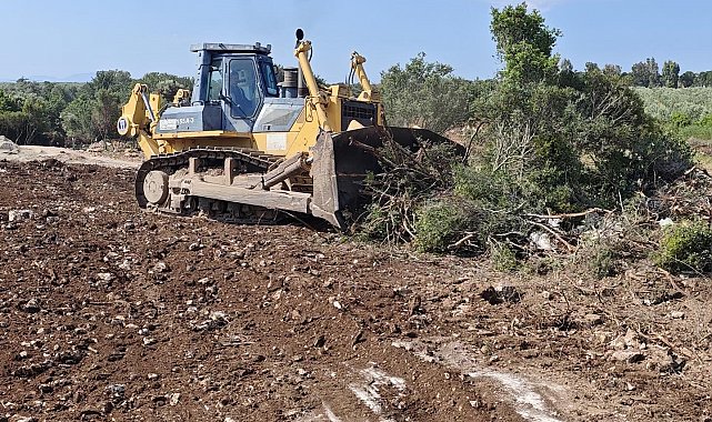 Didim'de yol çalışmaları devam ediyor