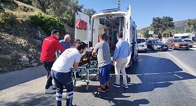 Direksiyon başında fenalaşan sürücü 3 araca çarptı: 1 yaralı