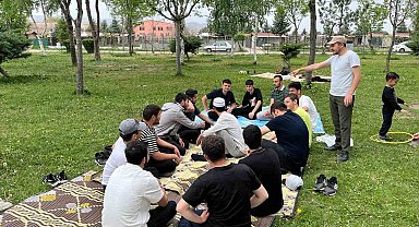 Diyanet Gençlik Merkezi'nden sınav öncesi moral pikniği