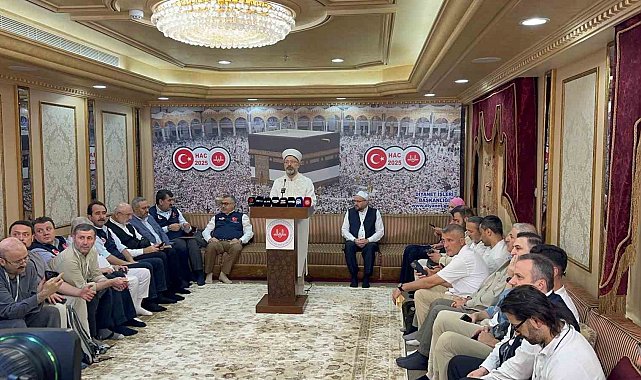 Diyanet İşleri Başkanı Erbaş'tan Mekke'de hac değerlendirme toplantısı