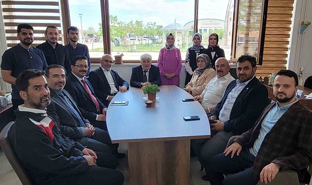 Diyanet yetkililerinden Afyonkarahisar Diyanet Gençlik Merkezi'ne ziyaret