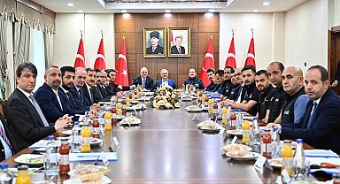 Diyarbakır'da deprem sonrası iyileştirme çalışmaları tüm yönleriyle değerlendirildi