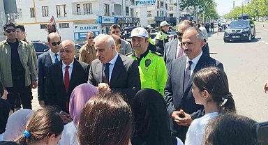 Diyarbakır'da Trafik Haftası'nda çocuklara kurallar anlatıldı