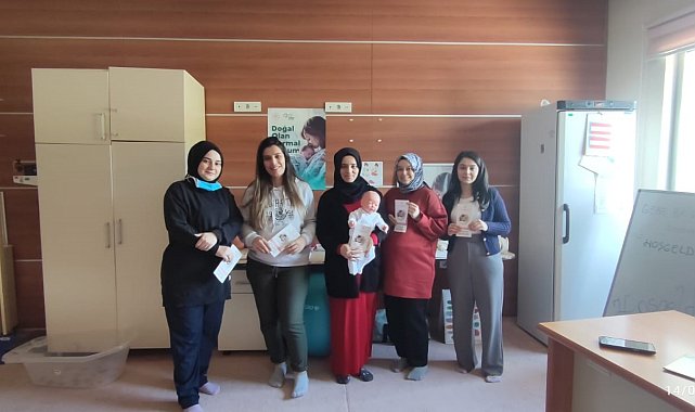 Doğal olan normal doğum farkındalık standı açıldı