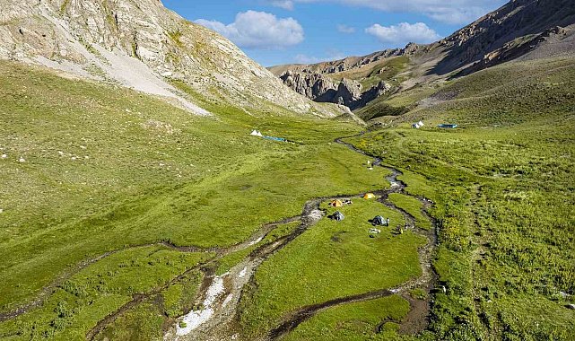 Doğanın kalbinde saklı cennet: Sohmarik Yaylası görenleri hayran bırakıyor