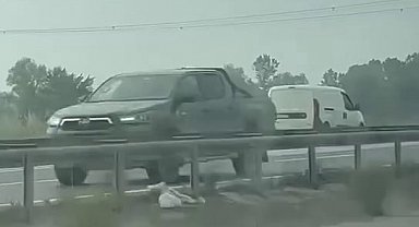 Dörtlüleri yaktı, tehlike saçtı: Ters şeritte ölüme davetiye çıkarttı