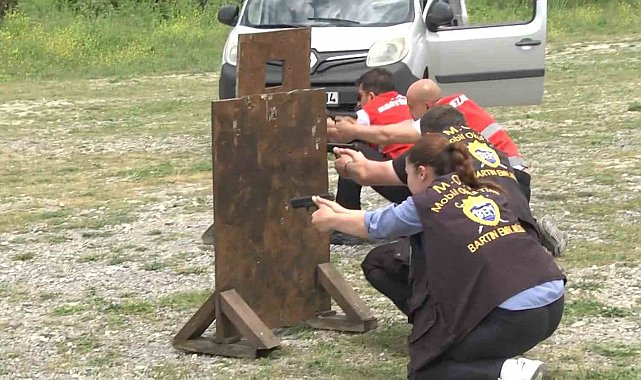 Dosta güven verdiler düşmana korku saldılar