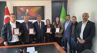 Dünya Çiftçiler Günü'nde genç ve yaşlı çiftçiler ödül aldı