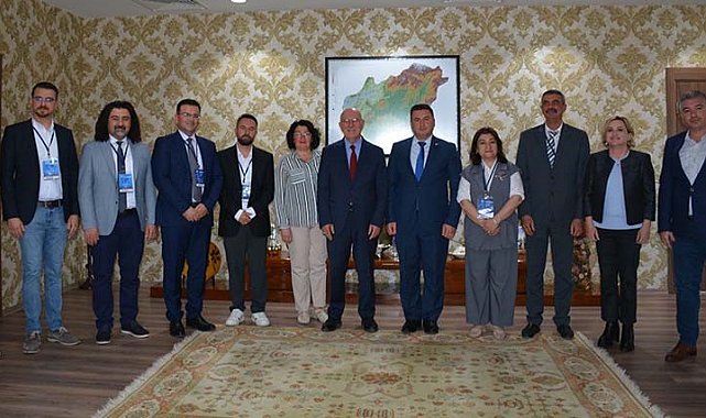 Dünya Uşak Üniversitesi'nde buluştu