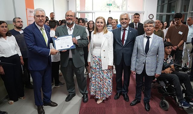 Ege Üniversitesi'nde 'Engelsiz Erişim Teknolojik Tasarım' yarışması