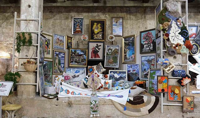 El emeği göz nuru eserler "Doğanın Yansımaları" sergisinde sanatseverlerle buluştu