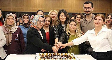 Elazığ'da 'Ebeler Günü' kutlandı