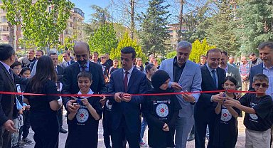 Elazığ'da Bilim ve Sanat Merkezindeki fuara yoğun ilgi