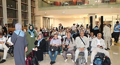 Elazığ'da ikinci ve üçüncü hac kafilesi dualarla uğurlandı