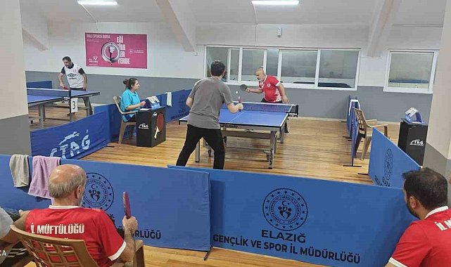 Elazığ'da kurumlar ve kuruluşlar arası masa tenisi şampiyonası düzenlendi