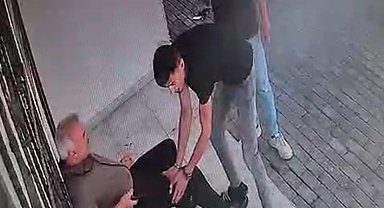 Elazığ'da muhtara silahlı saldırı anı kamerada