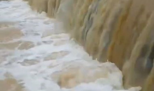 Elazığ'da yağışlar dereleri coşturdu