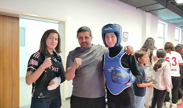 Elazığlı sporcular madalyaları topladı