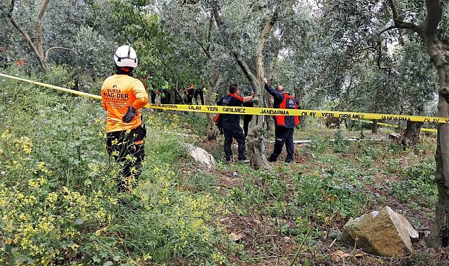 Emekli öğretmen ölü bulundu