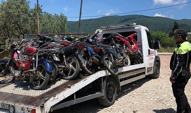 Erdek'te tescilsiz motosikletler toplandı