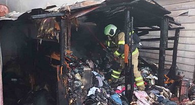 Erdek'te yangın: Konteyner ev kullanılamaz hale geldi