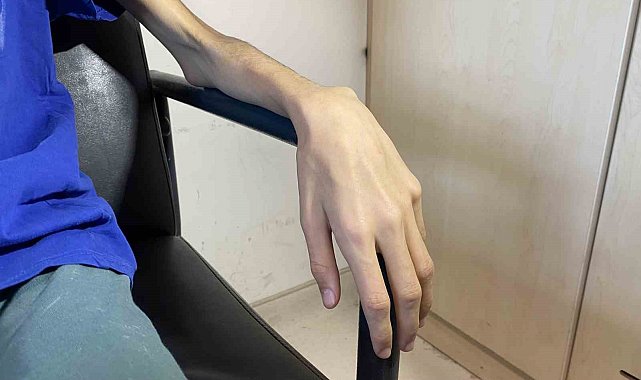 Ergenlerde anoreksiya tehlikesi: "Aileler, 'Okuldan arandık, bayıldı' diyor, sosyal hayatlarını devam ettiremiyorlar"