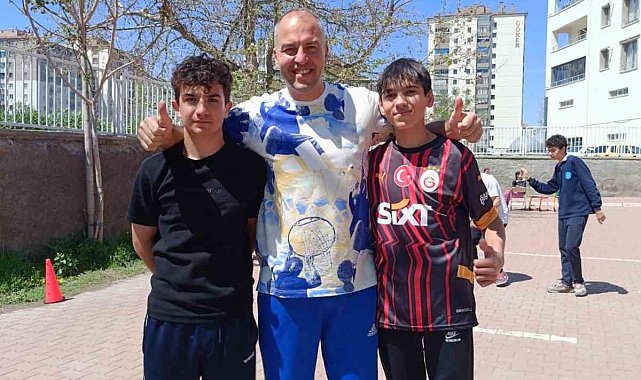 ERÜ'den 'Bir gün değil, her gün sizinleyiz' etkinliği