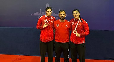 Erzincanlı güreşçiler altın ve bronz madalyanın sahibi oldu