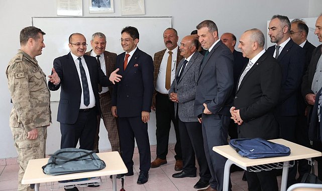 Erzurum Ticaret Borsası'ndan Şenkaya'ya eğitim ve ekonomiye yönelik destek ziyaretleri